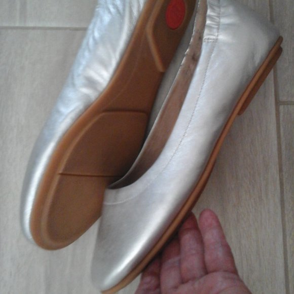 Fitflop Allegro Silver Leather Slip On Ballet Flats. Size 7.5 US (38.5 EU) - Picture 6 of 9